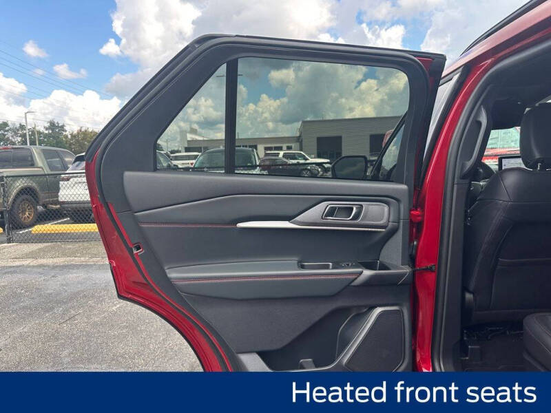 2025 Ford Explorer ST-Line