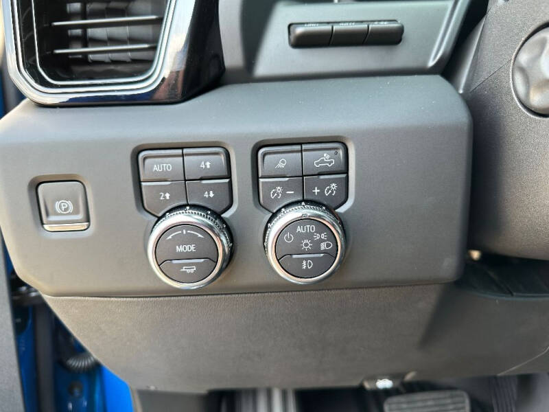 2023 GMC Sierra 1500 AT4X