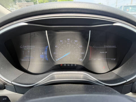 2017 Ford Fusion SE