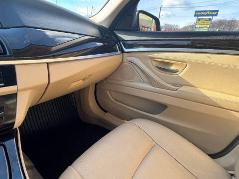 2014 BMW 5 Series 528i