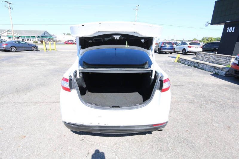 2014 Ford Fusion S
