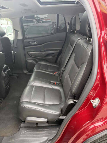 2017 GMC Acadia SLT-1