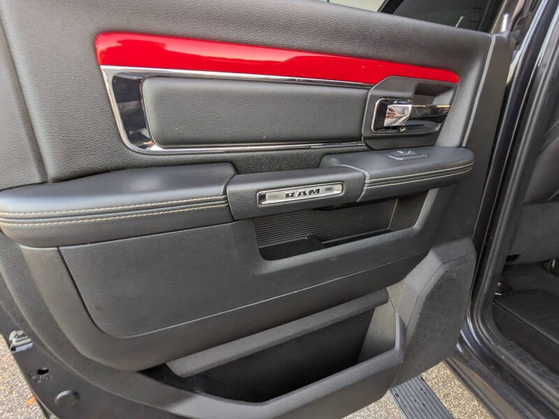 2015 RAM 1500 Laramie