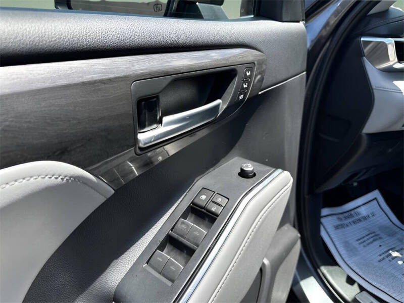 2020 Toyota Highlander Limited