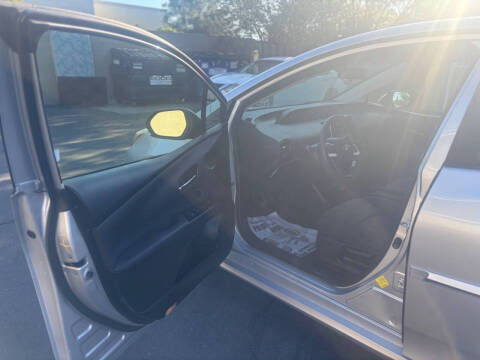 2016 Toyota Prius Two