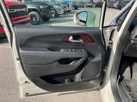 2020 Chrysler Pacifica Limited 35th Anniversary