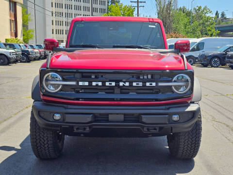 2026 Ford Bronco Outer Banks
