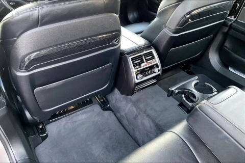 2022 BMW 7 Series 740i