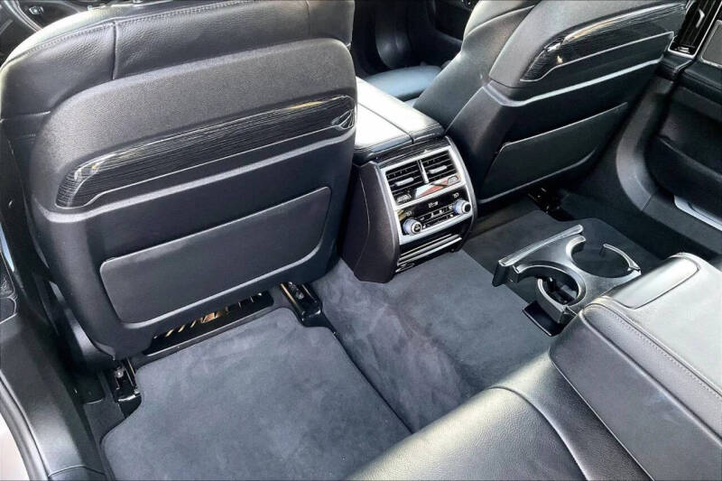 2022 BMW 7 Series 740i