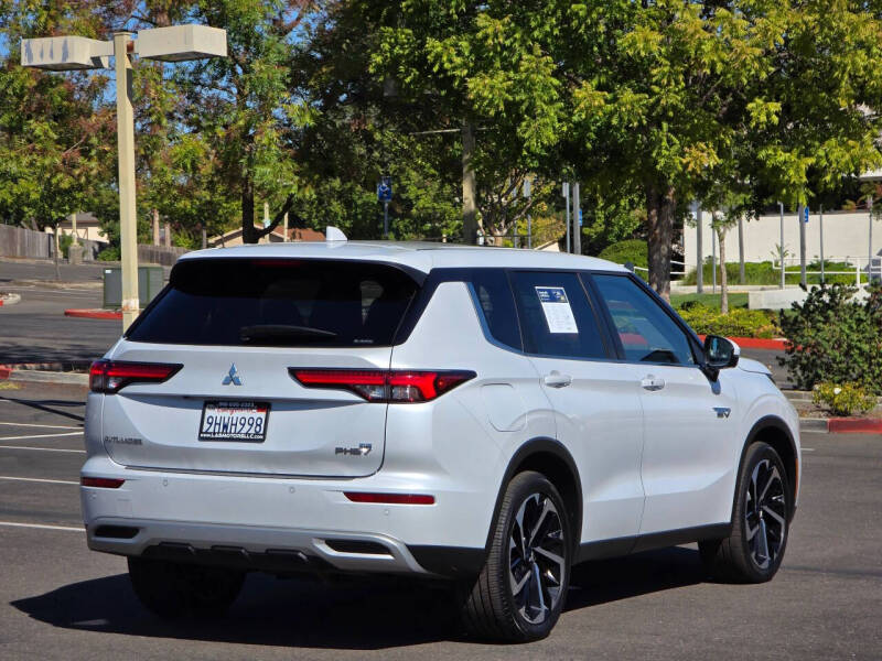 2023 Mitsubishi Outlander PHEV