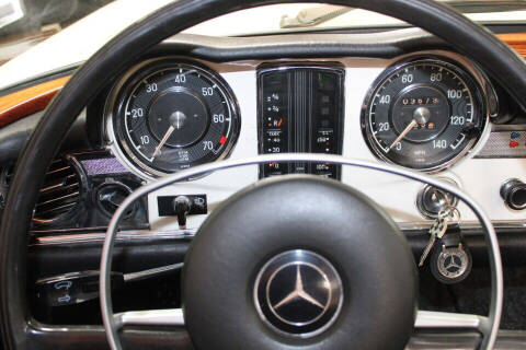 1969 Mercedes-Benz SL-Class