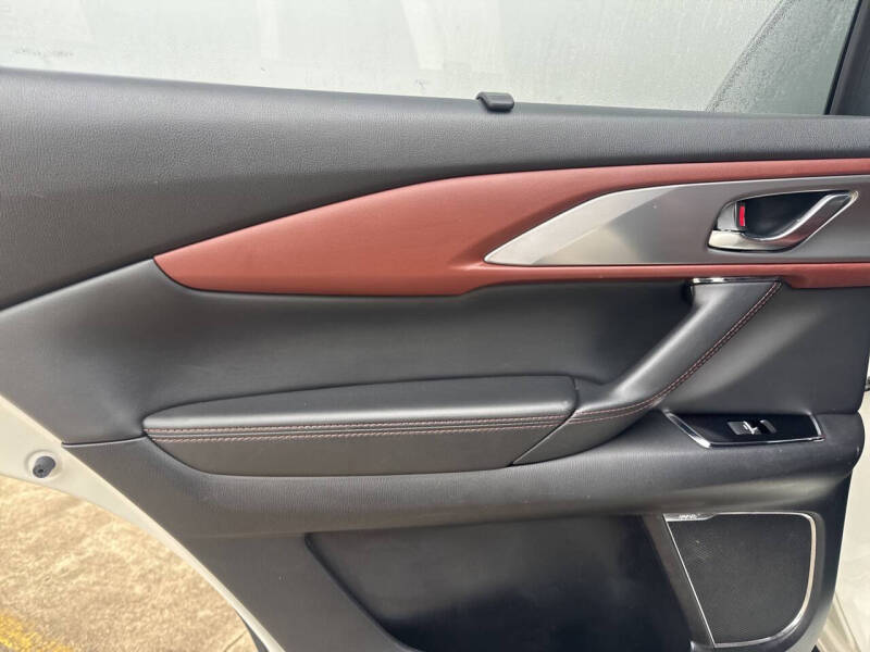 2018 Mazda CX-9 Signature