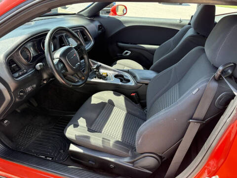 2017 Dodge Challenger SXT