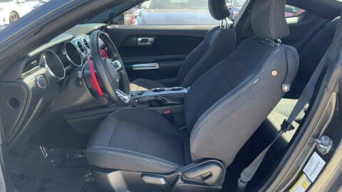 2015 Ford Mustang V6