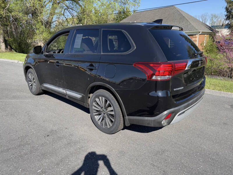 2020 Mitsubishi Outlander ES
