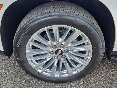 2025 Cadillac Escalade ESV Premium Luxury