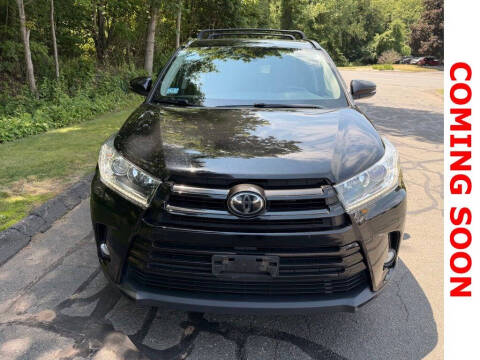 2017 Toyota Highlander SE