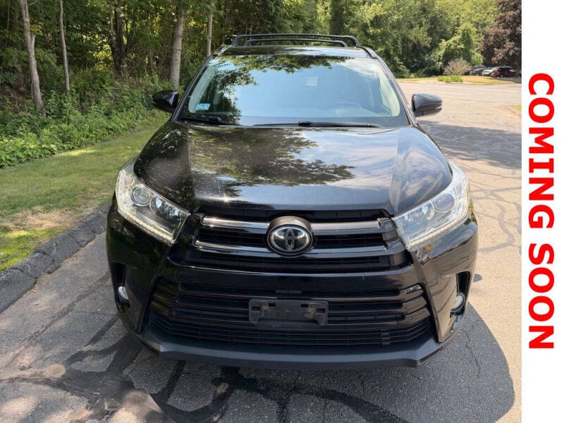 2017 Toyota Highlander SE