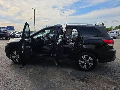 2018 Nissan Pathfinder SV