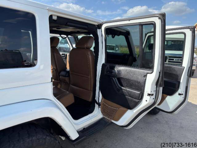 2016 Jeep Wrangler Unlimited Sahara