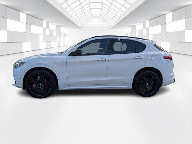 2023 Alfa Romeo Stelvio Veloce