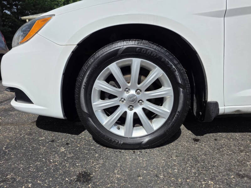 2013 Chrysler 200 Touring
