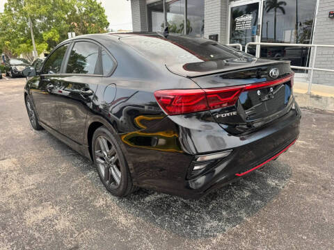 2020 Kia Forte GT Line