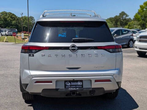 2025 Nissan Pathfinder Platinum