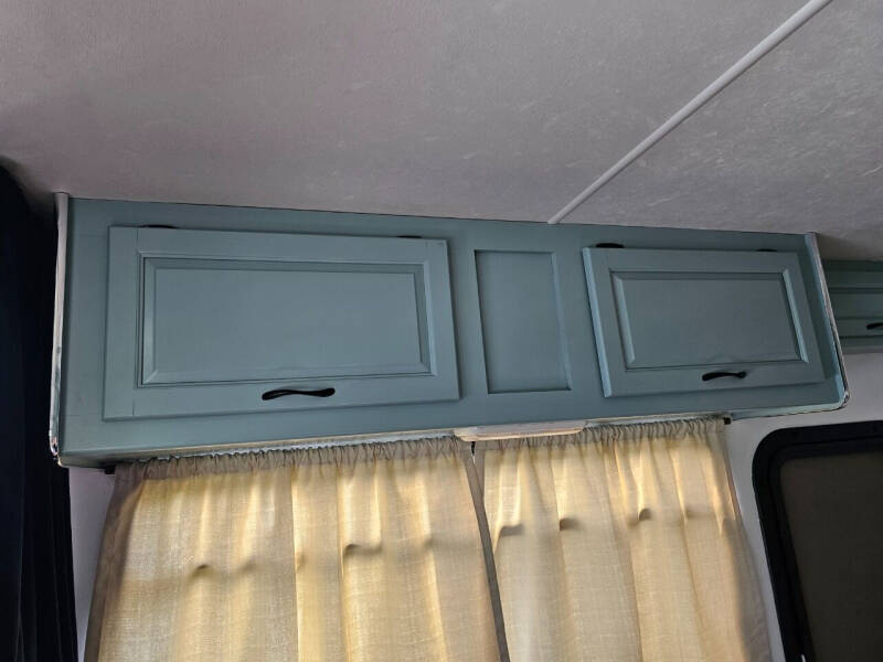 2015 FORD ECONOLINE E450 CLASS C THOR MAJESTIC 28A MOTORHOME