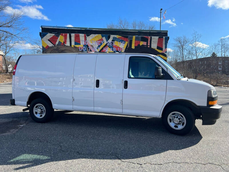 2021 Chevrolet Express 2500