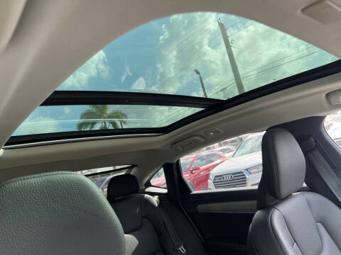 2023 Volvo S90 B6 Plus