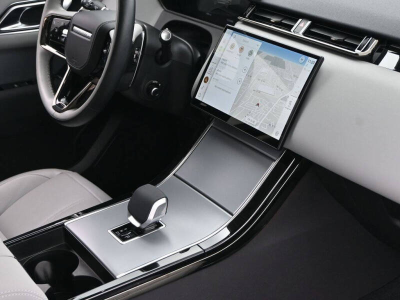 2025 Land Rover Range Rover Velar P250 S