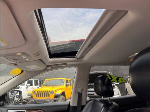 2020 Nissan Pathfinder Platinum