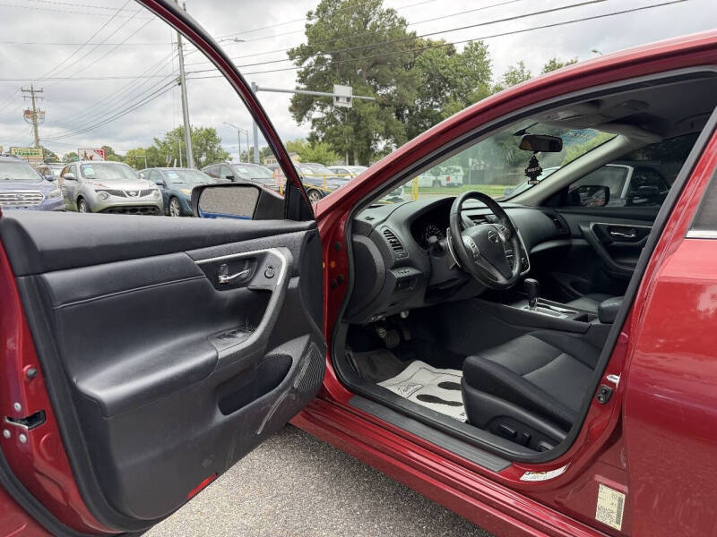 2016 Nissan Altima 2.5 SR