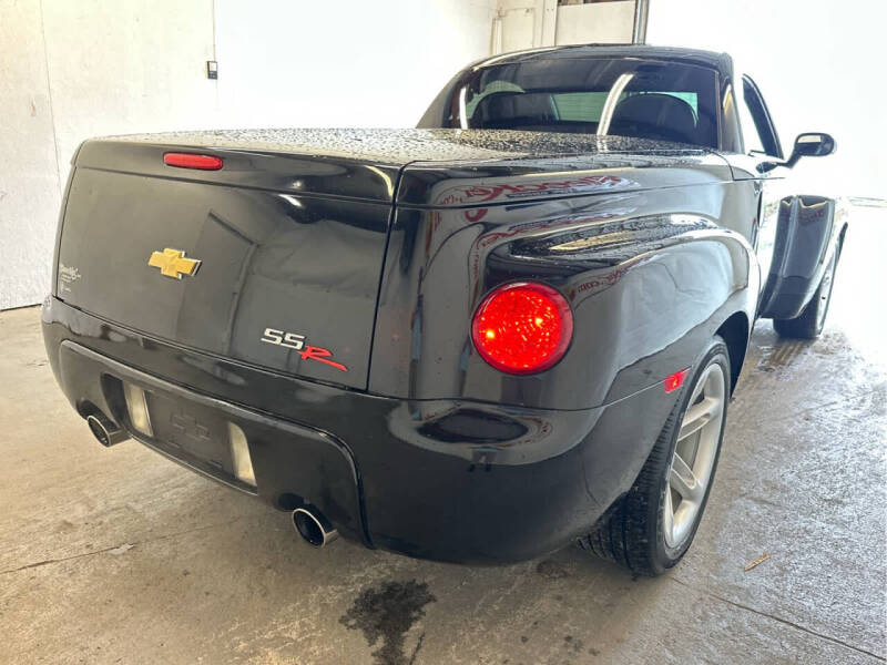2004 Chevrolet SSR LS
