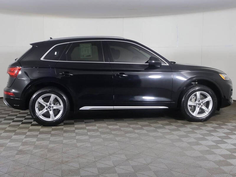 2023 Audi Q5 quattro Premium 40 TFSI