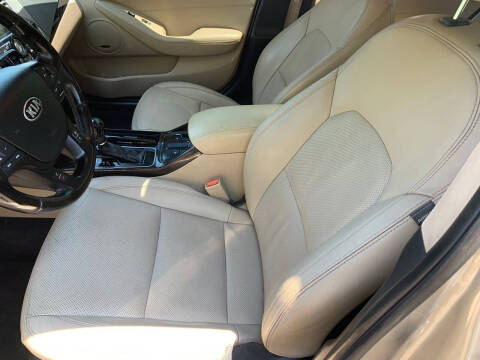 2014 Kia Cadenza Premium