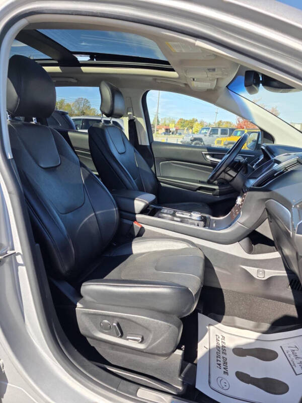 2019 Ford Edge Titanium