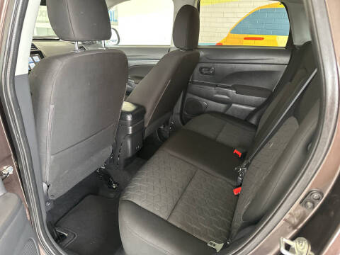 2023 Mitsubishi Outlander Sport SE