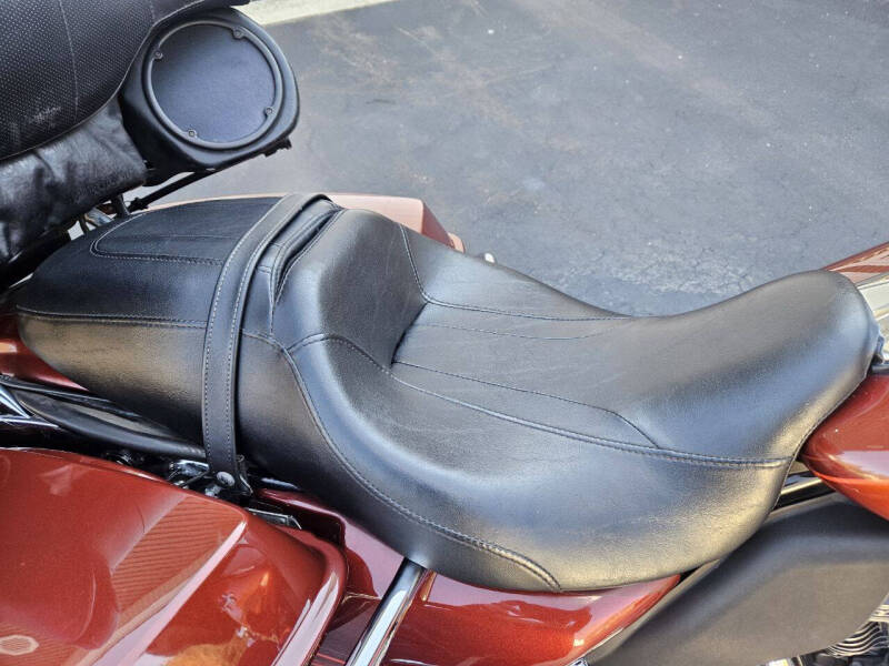 2010 Harley-Davidson Flhtcuse5