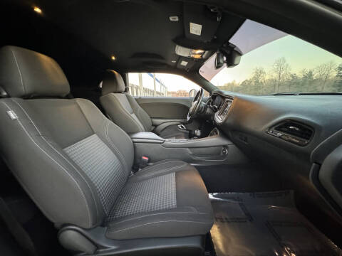 2020 Dodge Challenger SXT