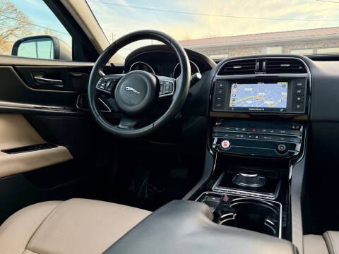 2017 Jaguar XE 25t Premium