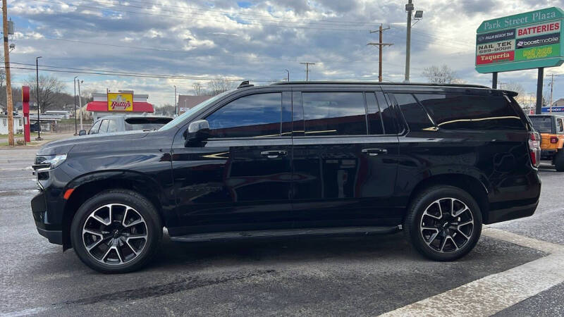 2021 Chevrolet Suburban RST