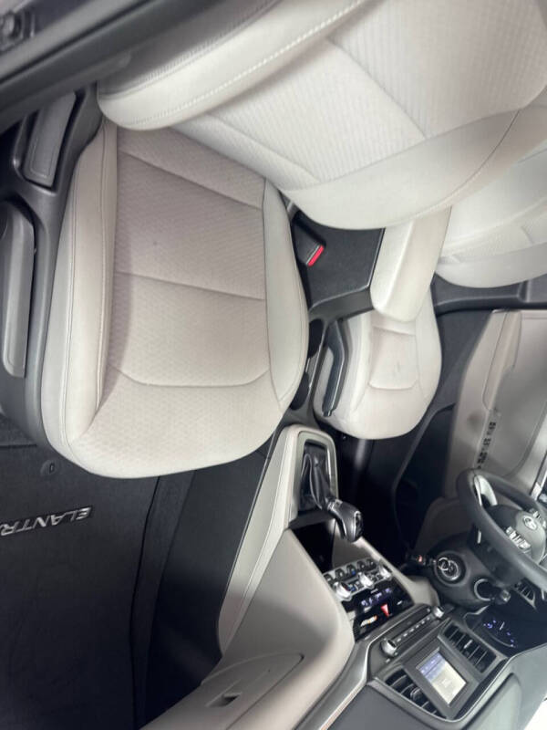 2020 Hyundai Elantra