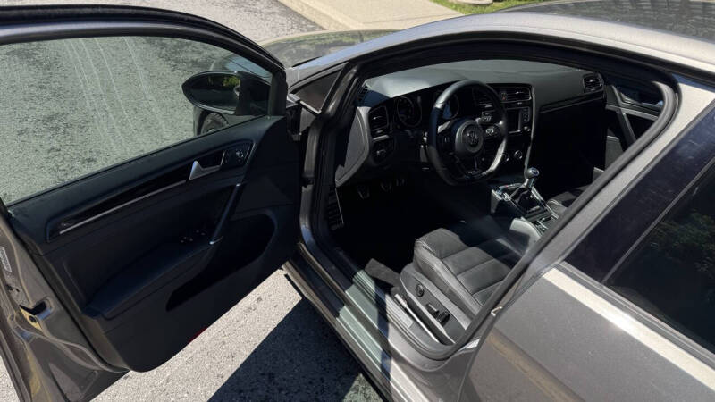 2016 Volkswagen Golf R 4Motion