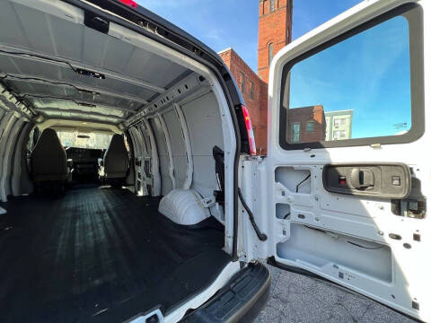 2020 Chevrolet Express 2500