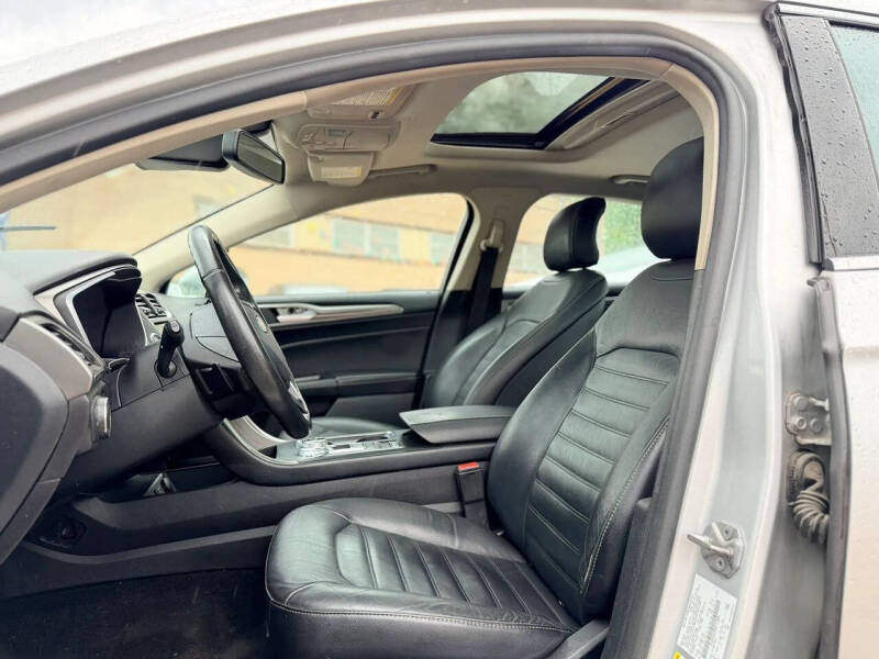 2017 Ford Fusion SE