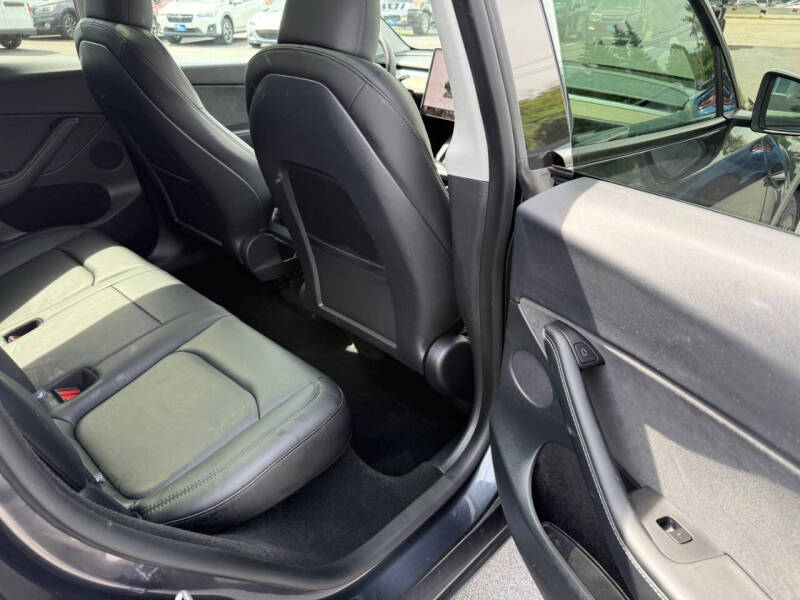 2025 Tesla Model Y Long Range