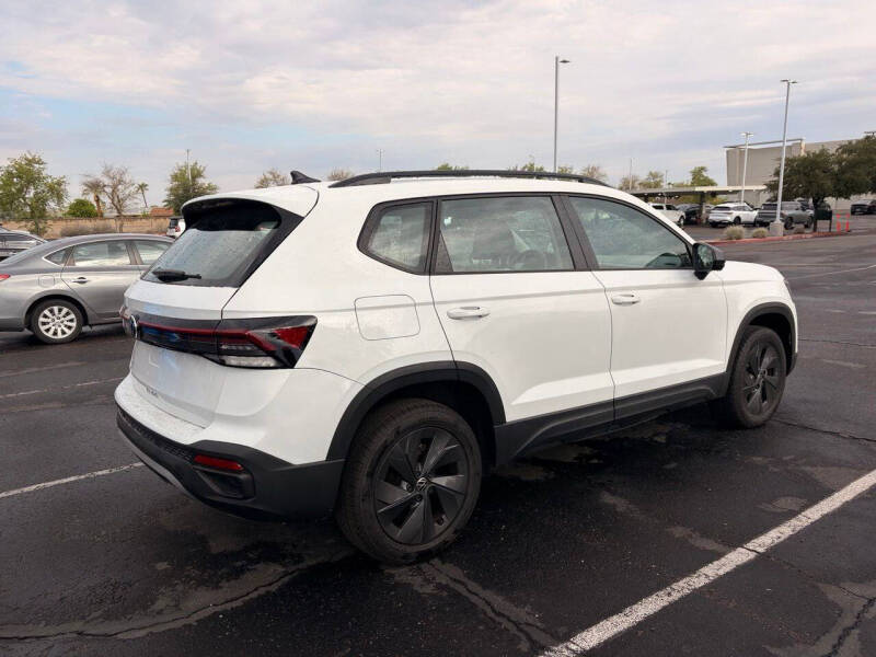 2025 Volkswagen Taos S