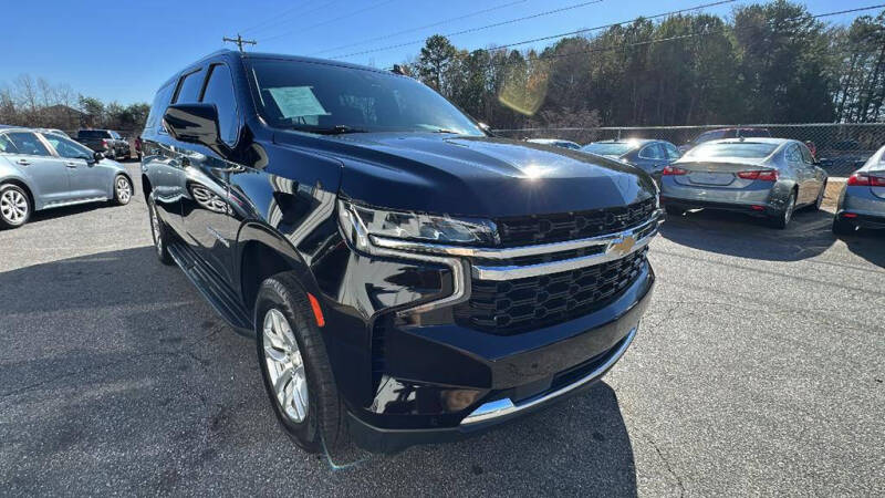 2022 Chevrolet Suburban LS